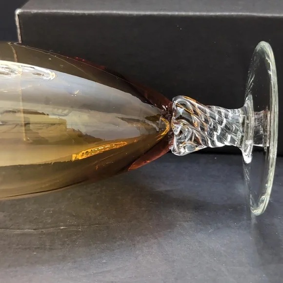 VGT,Amber Glass Vase with Twisted Clear Pedestal Base. - Picture 6 of 8